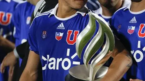 Nápoles ya espera al chileno Vargas
