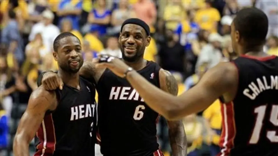 Heat derrota a Pacers y empata la serie 2-2