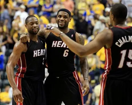 Heat derrota a Pacers y empata la serie 2-2