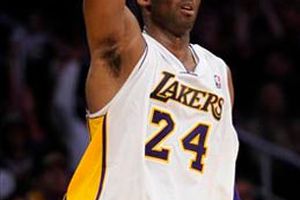 Bryant,  sólo un escalón abajo de Jordan