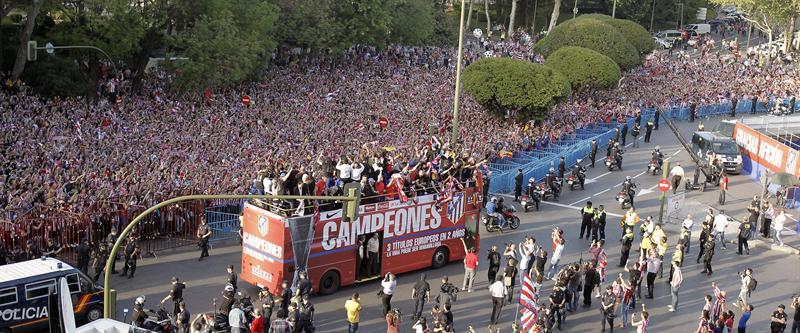 El equipo se transladó en un camión adornado | EFE