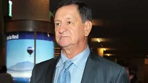 Meza admite sentirse presionado y frustrado