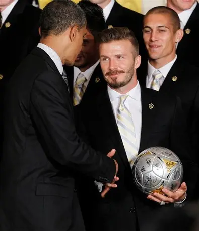 Beckham llevará la antorcha de Atenas al Reino Unido