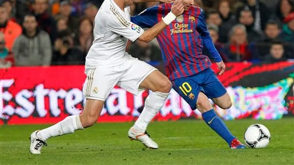 Afición del Barça llama "asesino" a Pepe