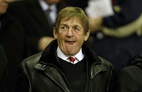 Dalglish defiende actitud de Liverpool ante racismo