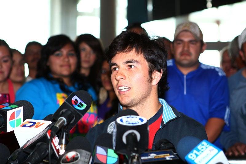 Habló unos instantes con la prensa. FOTO: SAÚL MOLINA