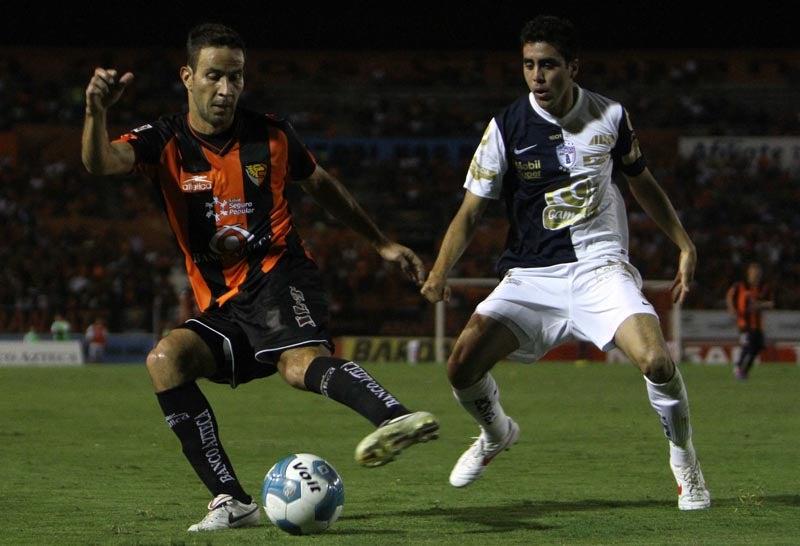 Pachuca no dejó de intentar ante la portería. FOTO: MEXSPORT