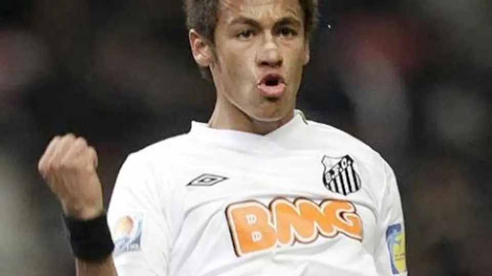 Barcelona pensará fichar a Neymar hasta 2014