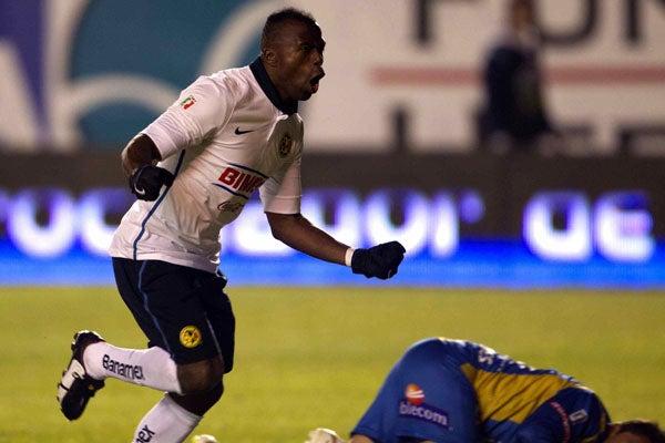Benítez salió en plan goleador. FOTO: MEXSPORT