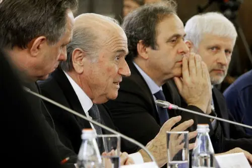 Platini propone que suavicen el régimen de visados para la Euro