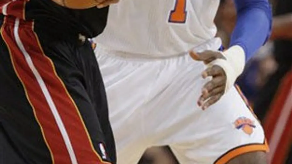 Knicks vence al Heat y toman un respiro