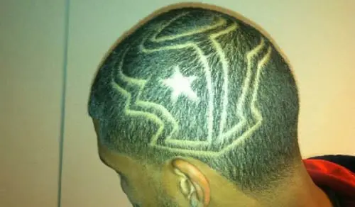 Arian Foster estrena look 'Texano'