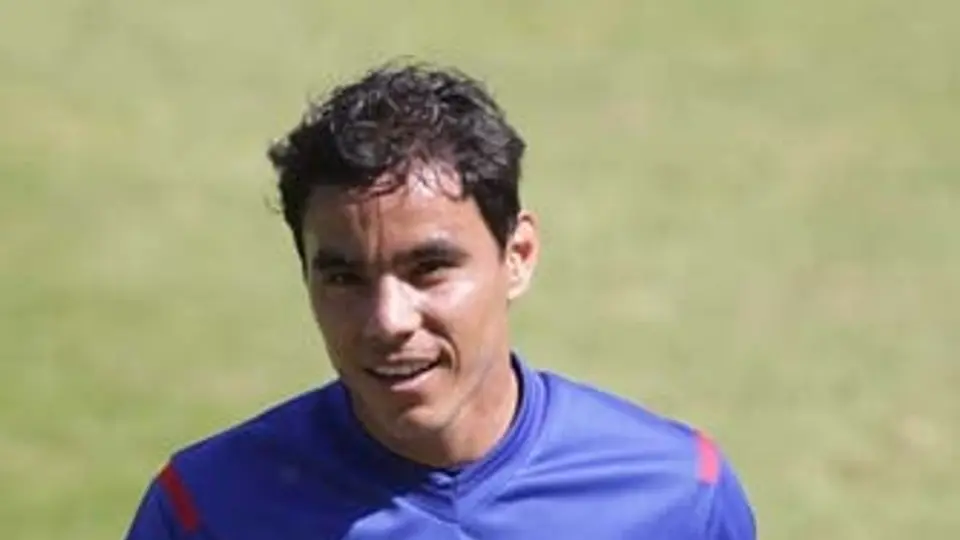 Omar Bravo confirma que será titular ante Tigres