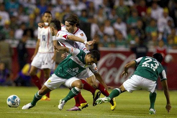 Ambas escuadras dejaron todo en el terreno de juego | MEXSPORT