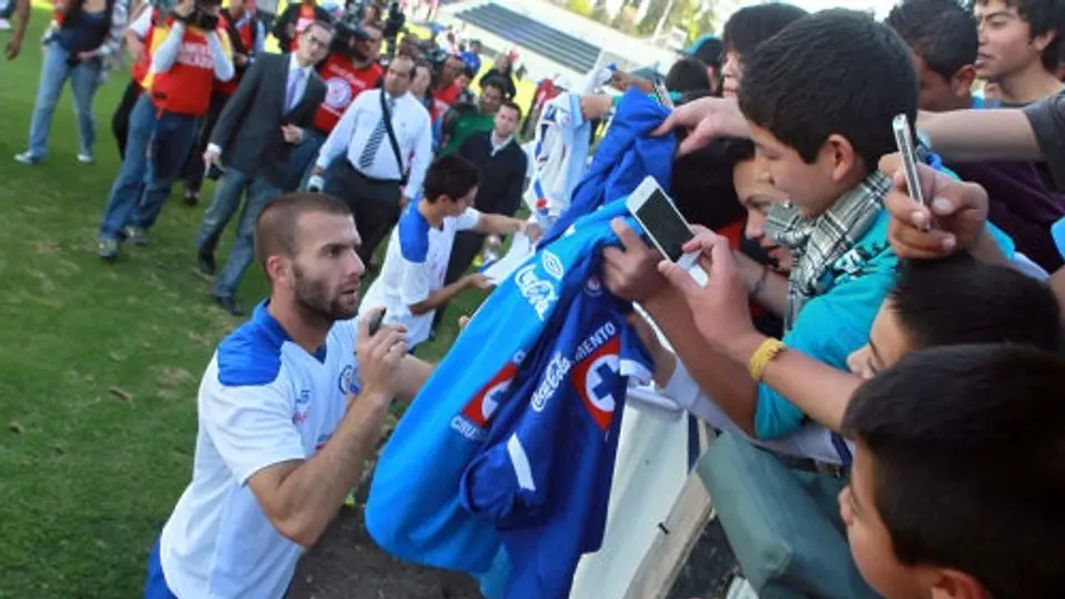 Villa asegura que Cruz Azul todavía debe mejorar