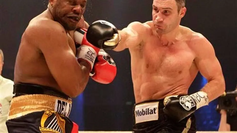 Klitschko derrota a Chisora por decisión unánime