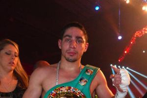 Terrible cae ante Danny García