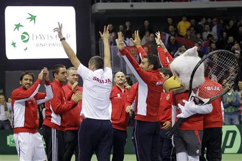 Tipsarevic pone a Serbia en Cuartos de Final de Copa Davis