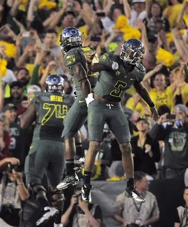 Oregon se impone 45-38 a Wisconsin en el Rose Bowl