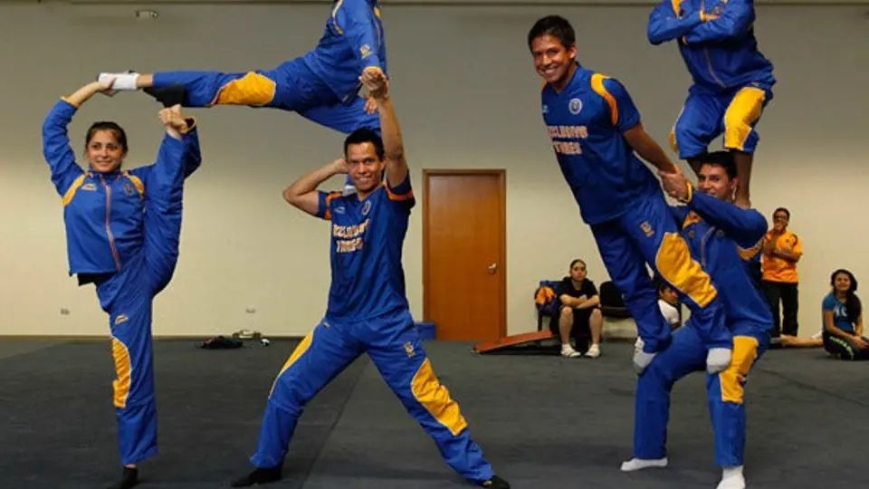 Gimnastas ya se preparan con miras al Mundial