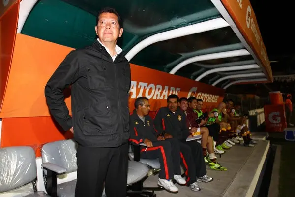 Salgado, fuera de Estudiantes Tecos