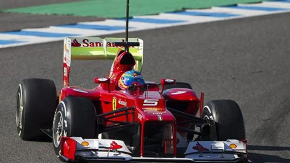 Alonso marca el mejor crono en su segundo día