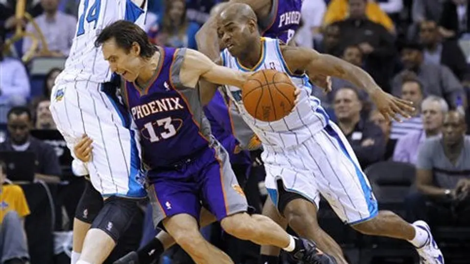 Ayón marca 10 puntos en nueva derrota de los Hornets