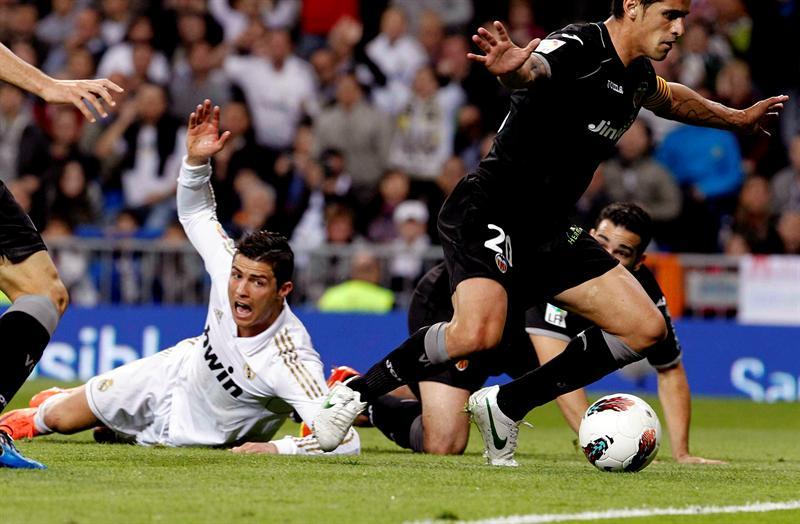 Con el resultado, los merengues le acortan la distancia al Barcelona. FOTO: EFE