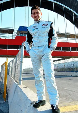 El piloto Abraham Calderón consigue pole position en Monterrey