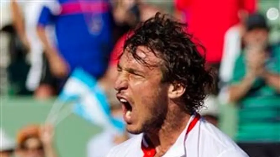 Mónaco avanza a Semifinales en Miami en su cumpleaños