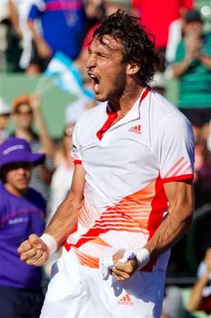 Mónaco avanza a Semifinales en Miami en su cumpleaños