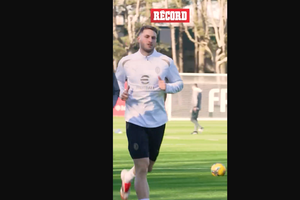 SANTI REALIZA su PRIMER ENTRENAMIENTO con AC MILAN #SempreMilan #DNACMilan