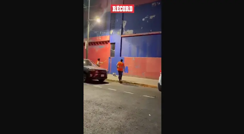 Comienzan a pintar Ciudad de los Deportes. Continúan los trabajos de remodelación en Ciudad de los Deportes
