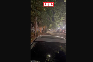 AFICIÓN DE CHIVAS colocó pirotecnia en el HOTEL de concentración de Atlas