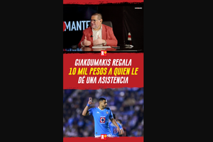 GIAKOUMAKIS regala 10 mil pesos a QUIEN LE DE UNA ASISTENCIA