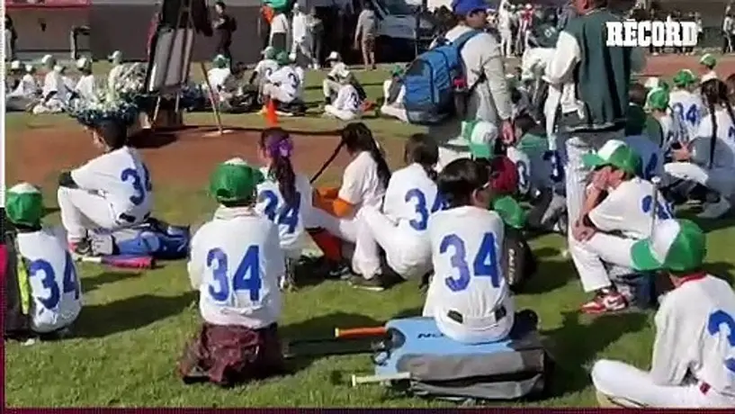 Clínica de Beisbol en el Fray Nano porta un ‘34’ en homenaje a Fernando Valenzuela