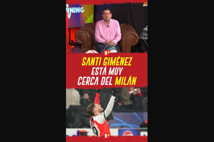¡SANTI GIMÉNEZ ESTÁ MUY CERCA DE ITALIA!Así marchan las negociaciones entre el delantero mexicano, el Feyenoord y el Milán