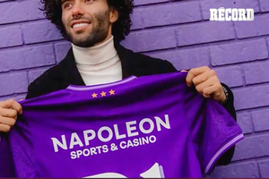 CHINO HUERTA: ¿CUANDO SERÁ SU PRIMER JUEGO CON ANDERLECHT?