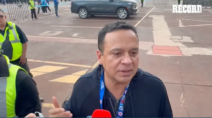 Víctor Velázquez declaró que Vicente Sánchez va a terminar el torneo como director técnico de Cruz Azul