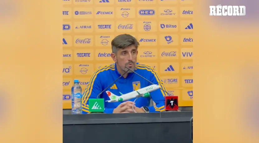 El entrenador Veljko Paunovic destacó el impacto de los veteranos en la conferencia de prensa posterior al encuentro.