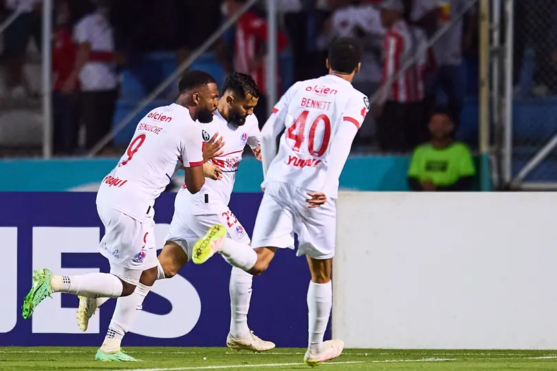 Jugadores de Olimpia en celebración tras su gol contra América | MEXSPORT