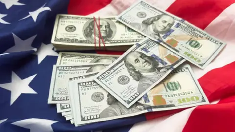Precio del dólar hoy miércoles 4 de febrero de 2026 en México