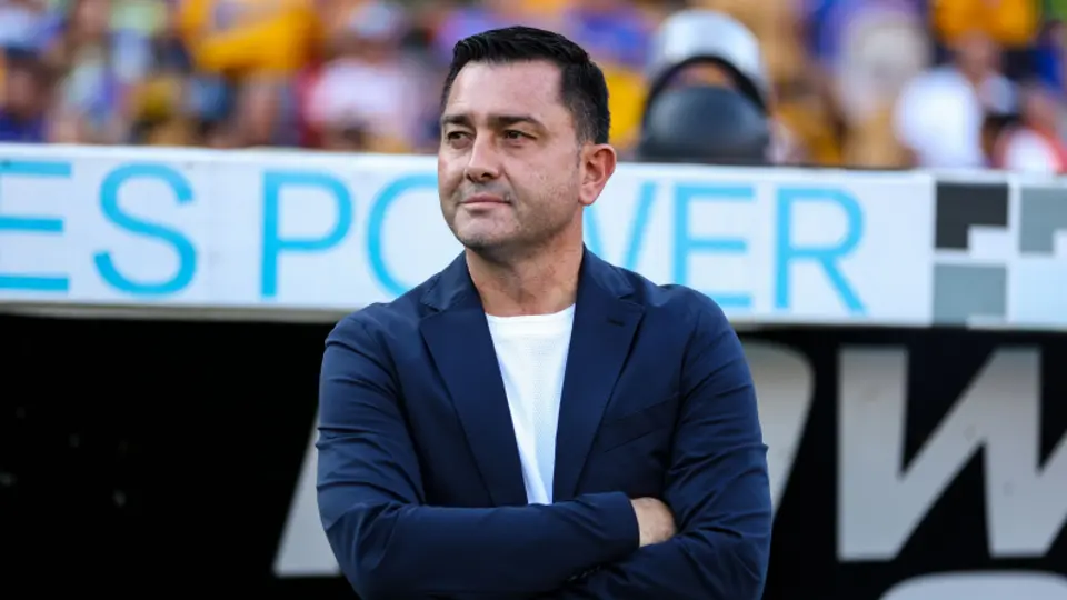 Pedro Martínez Losa, DT de Tigres Femenil | IMAGO7