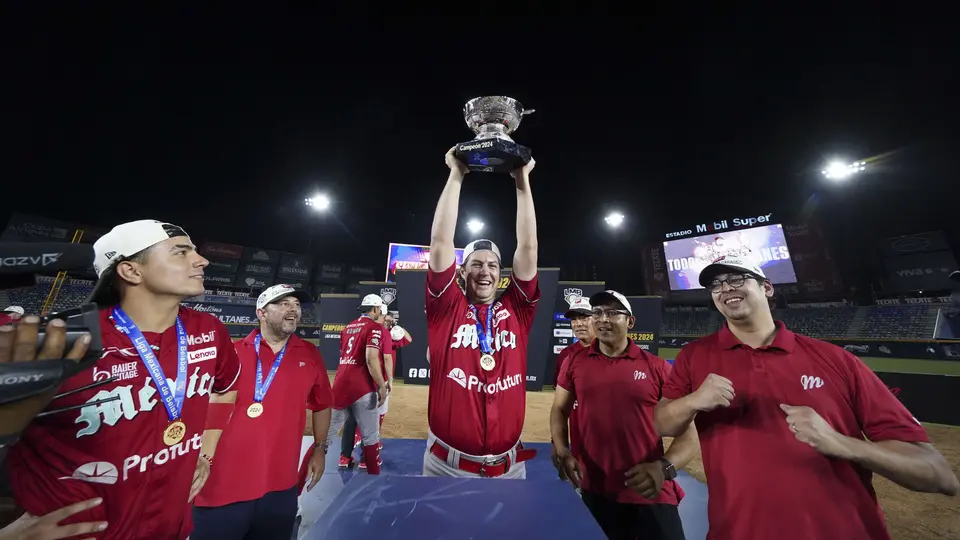 Trevor Bauer Bicampeón con los Diablos Rojos del México I IMAGO7