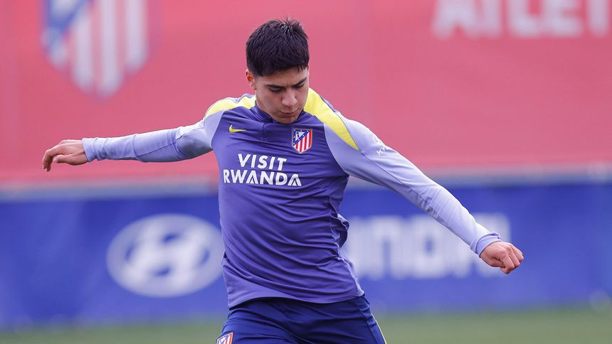 Obed Vargas en un entrenamiento del Atlético de Madrid | X: @Atleti