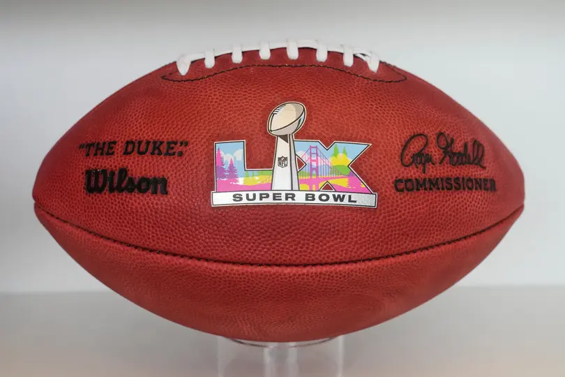 Balón del Super Bowl LX | AP