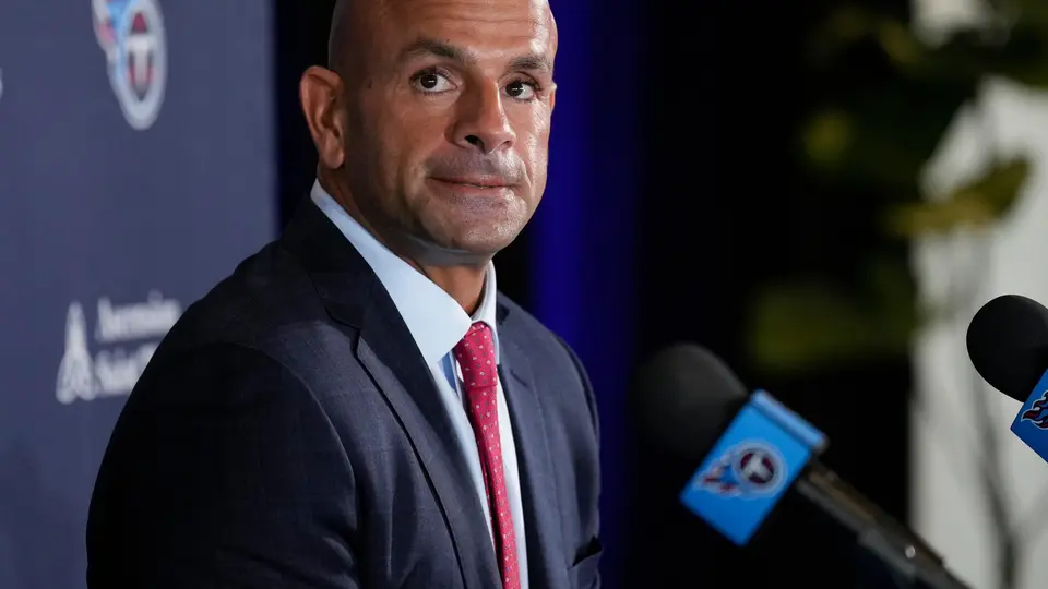 Sólo Robert Saleh y otros tres entrenadores representarán a las minorías | AP