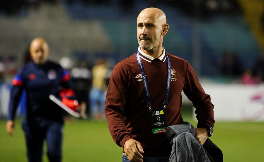 Eduardo Espinel durante le partido de América contra Olimpia | MEXSPORT