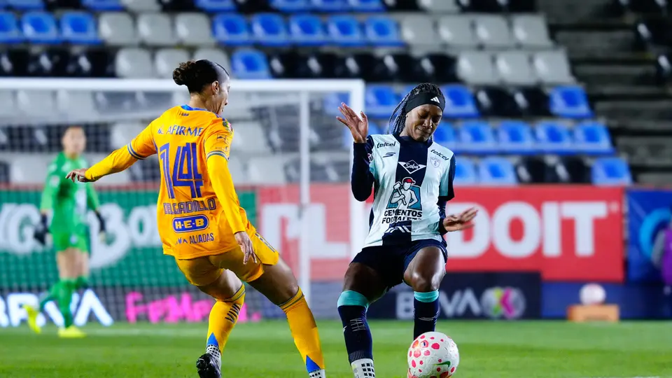 Myra Delgadillo se enfrenta a Yirleidis Quejada en el partido de la Jornada 6 del Clausura 2026 | IMAGO 7