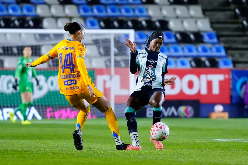 Myra Delgadillo se enfrenta a Yirleidis Quejada en el partido de la Jornada 6 del Clausura 2026 | IMAGO 7